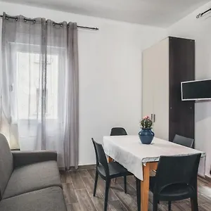  Bed & Breakfast Bulldog Station With Private Wc, Ac, Tv Italia